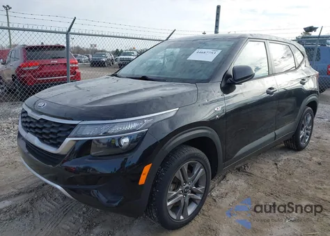 2021 Kia Seltos Lx z USA, uszkodzony, nr VIN KNDEPCAA6M7188398